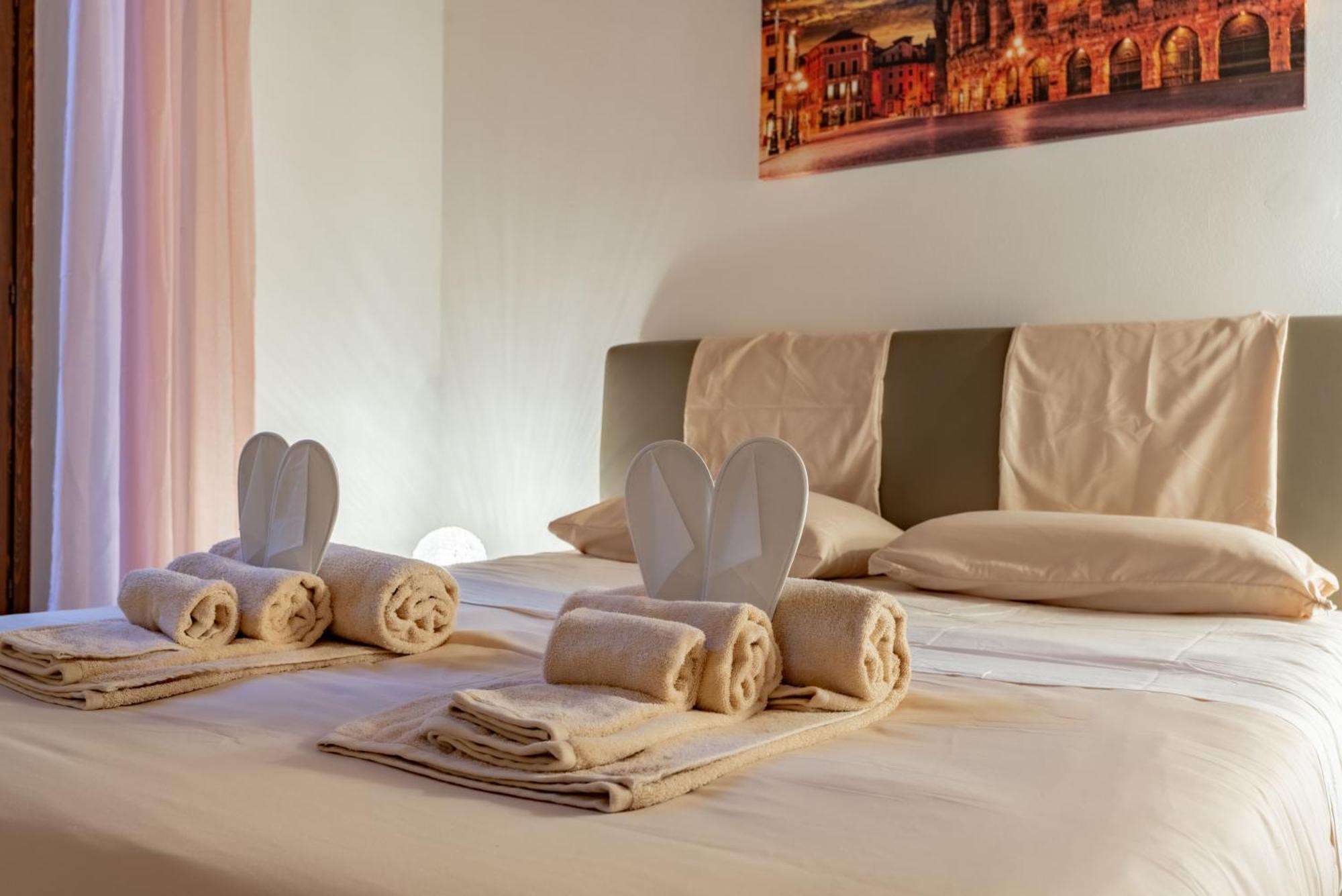 -Near Arena & Giuletta- Pet Friendly Mazzini Palace ヴェローナ エクステリア 写真