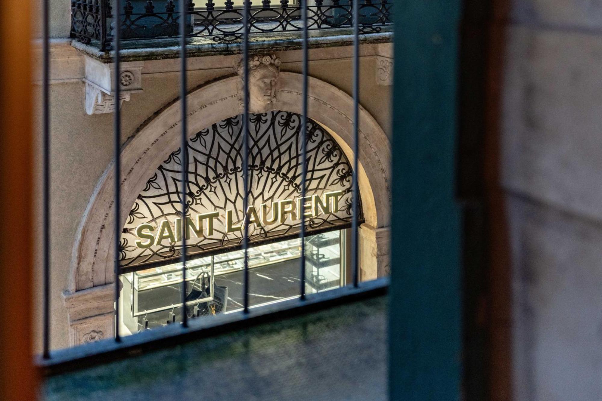 -Near Arena & Giuletta- Pet Friendly Mazzini Palace ヴェローナ エクステリア 写真