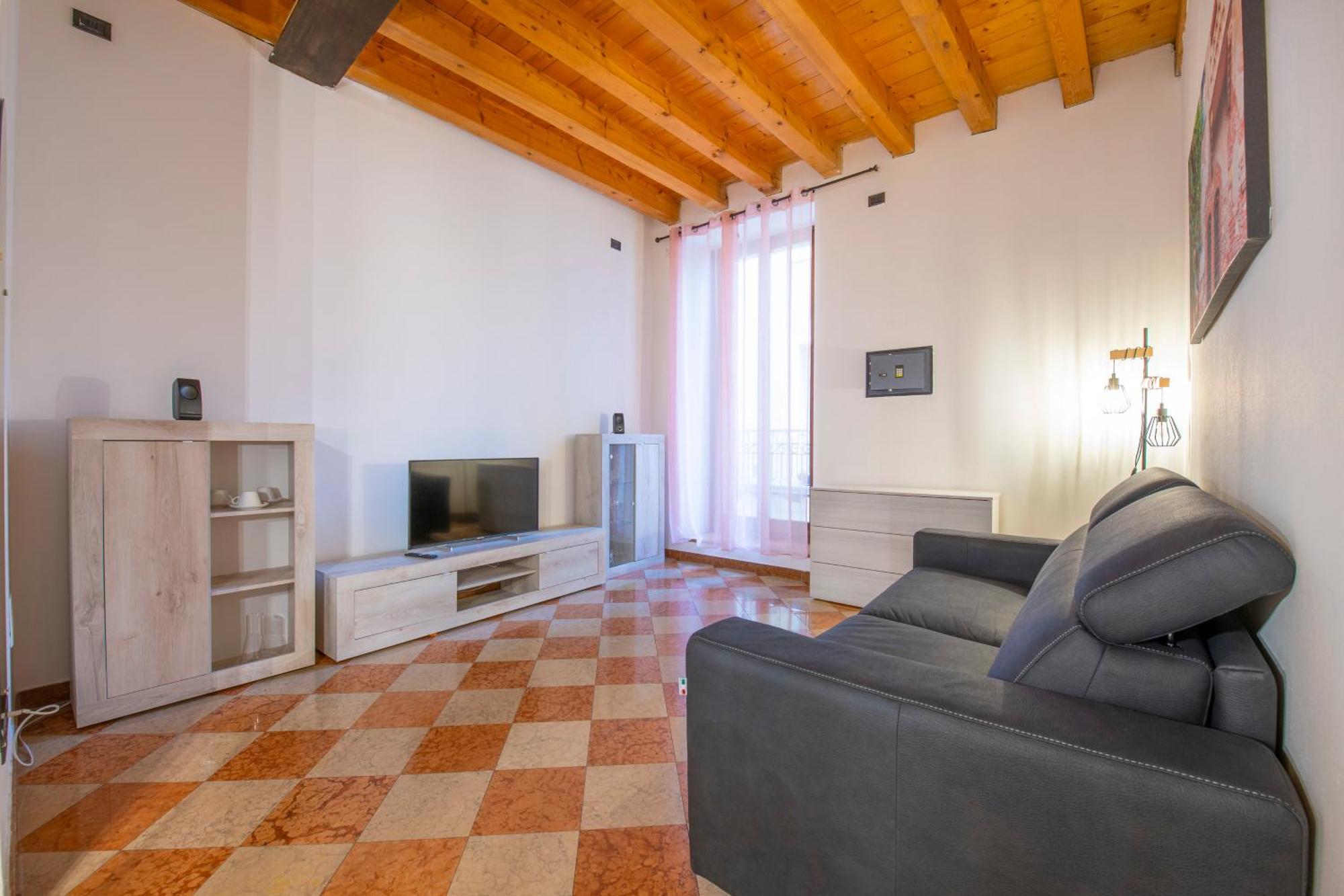 -Near Arena & Giuletta- Pet Friendly Mazzini Palace ヴェローナ エクステリア 写真